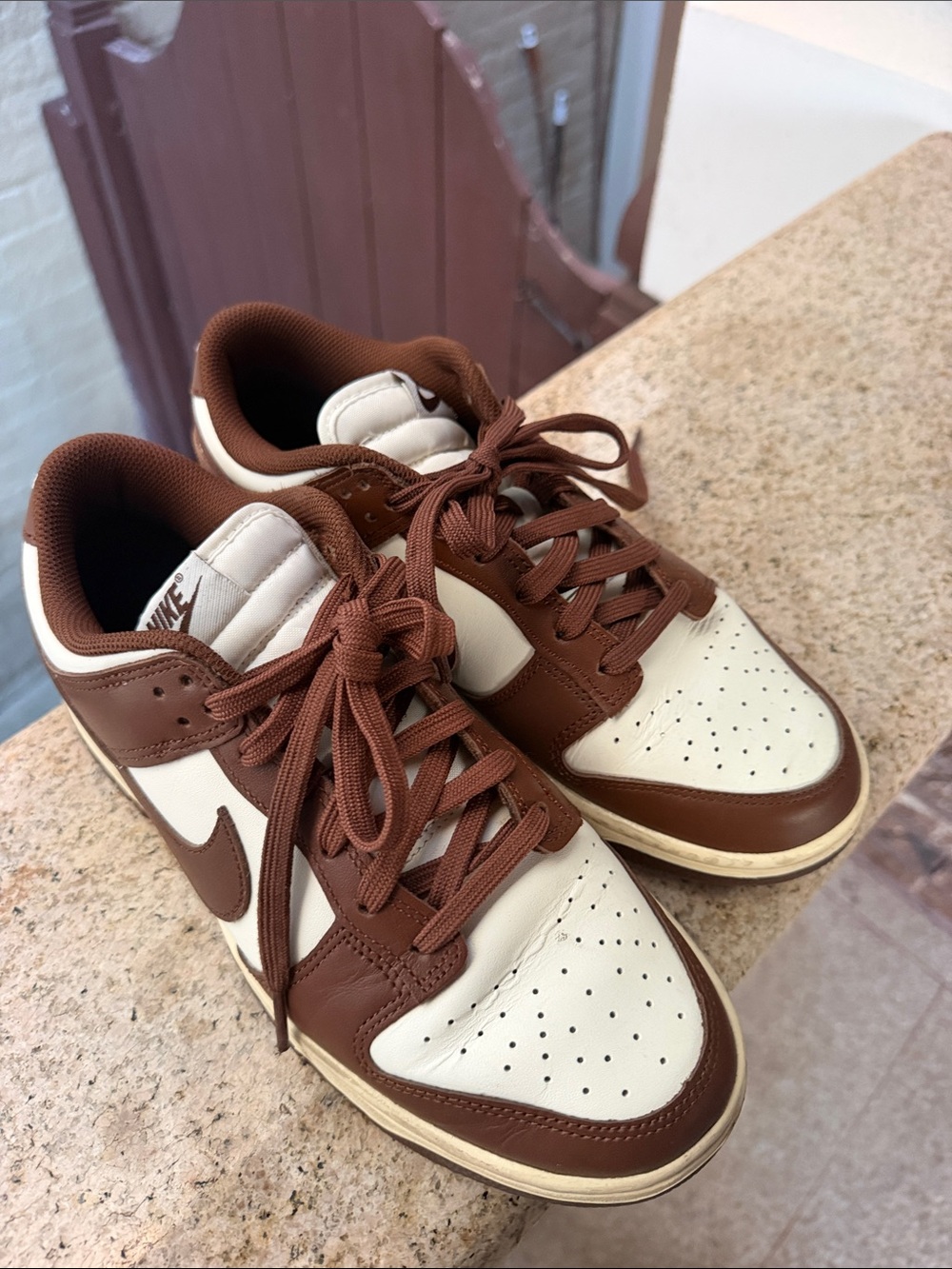 Nike women’s Men’s Low-Top Sneakers in Brown and Cream